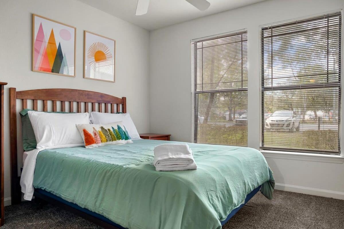 4Bd 2 Mi To Usf Free Pool + 24 Hour Gym Tampa Exterior foto