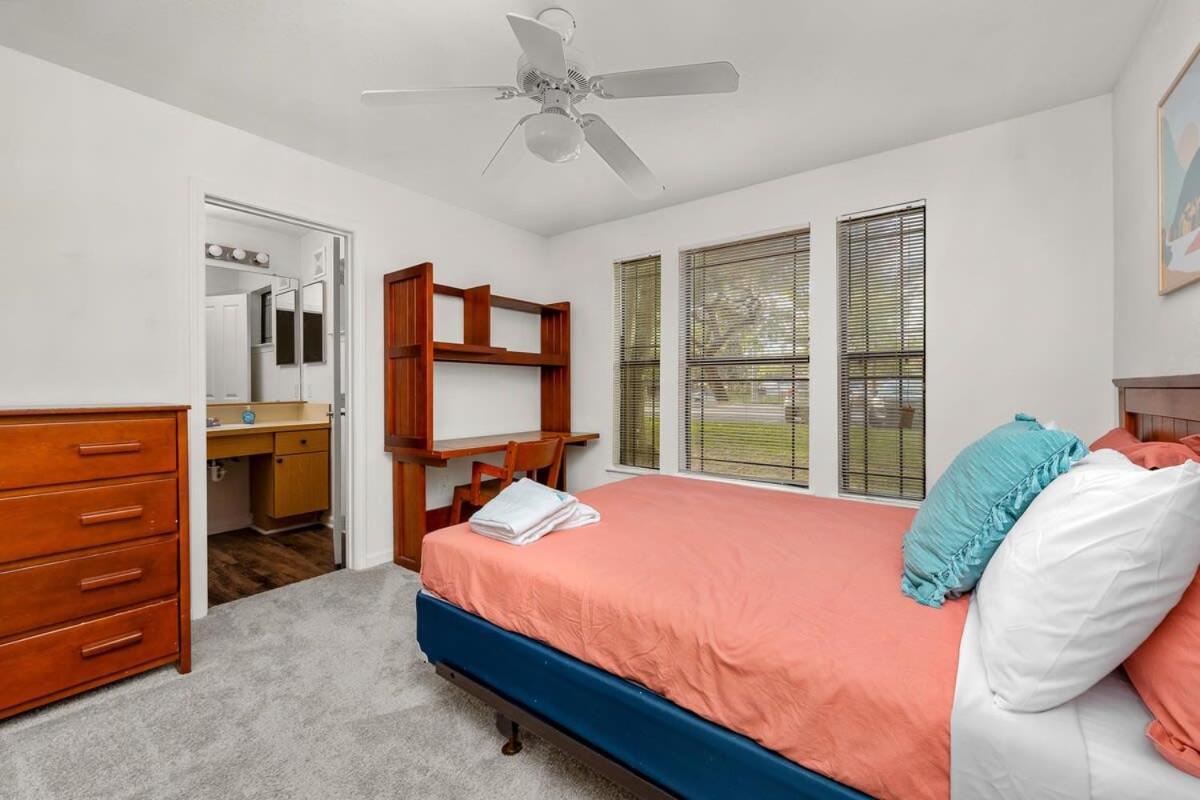 4Bd 2 Mi To Usf Free Pool + 24 Hour Gym Tampa Exterior foto