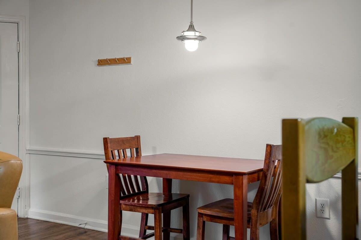 4Bd 2 Mi To Usf Free Pool + 24 Hour Gym Tampa Exterior foto